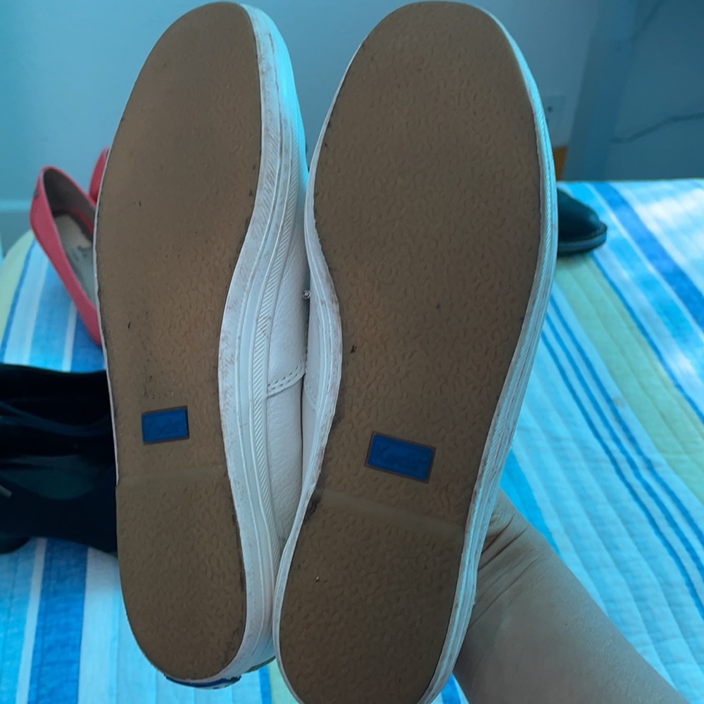 Shoes - Picture 2 of 4